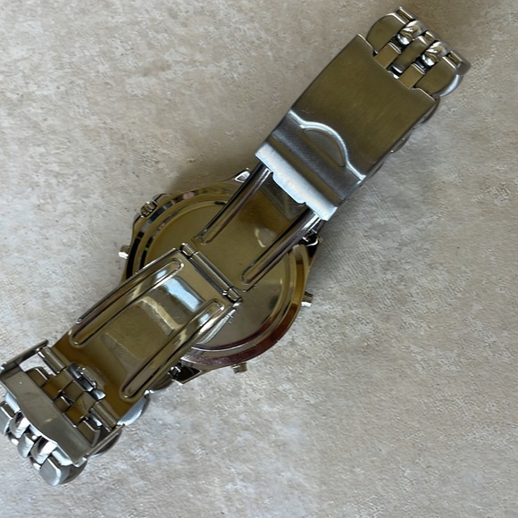 Armitron men battery water resistant 165ft stainless steel DT - Picture 7 of 9